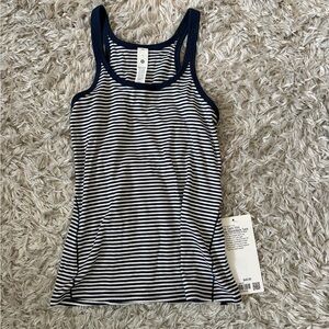 Lulu🍋 blue and white tank